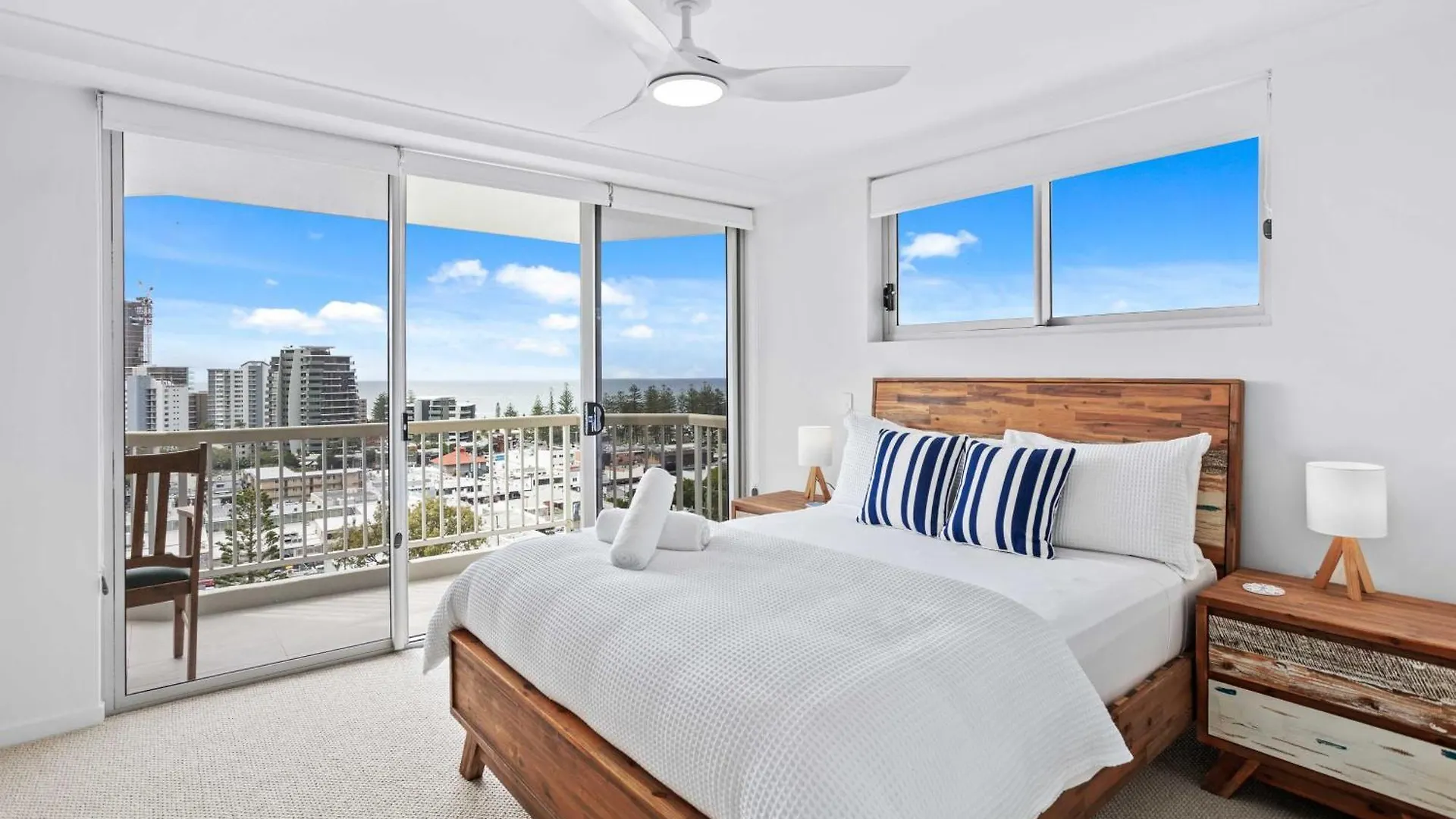 גולד קוסט Expansive Hilltop Ocean Views In Burleigh Heads