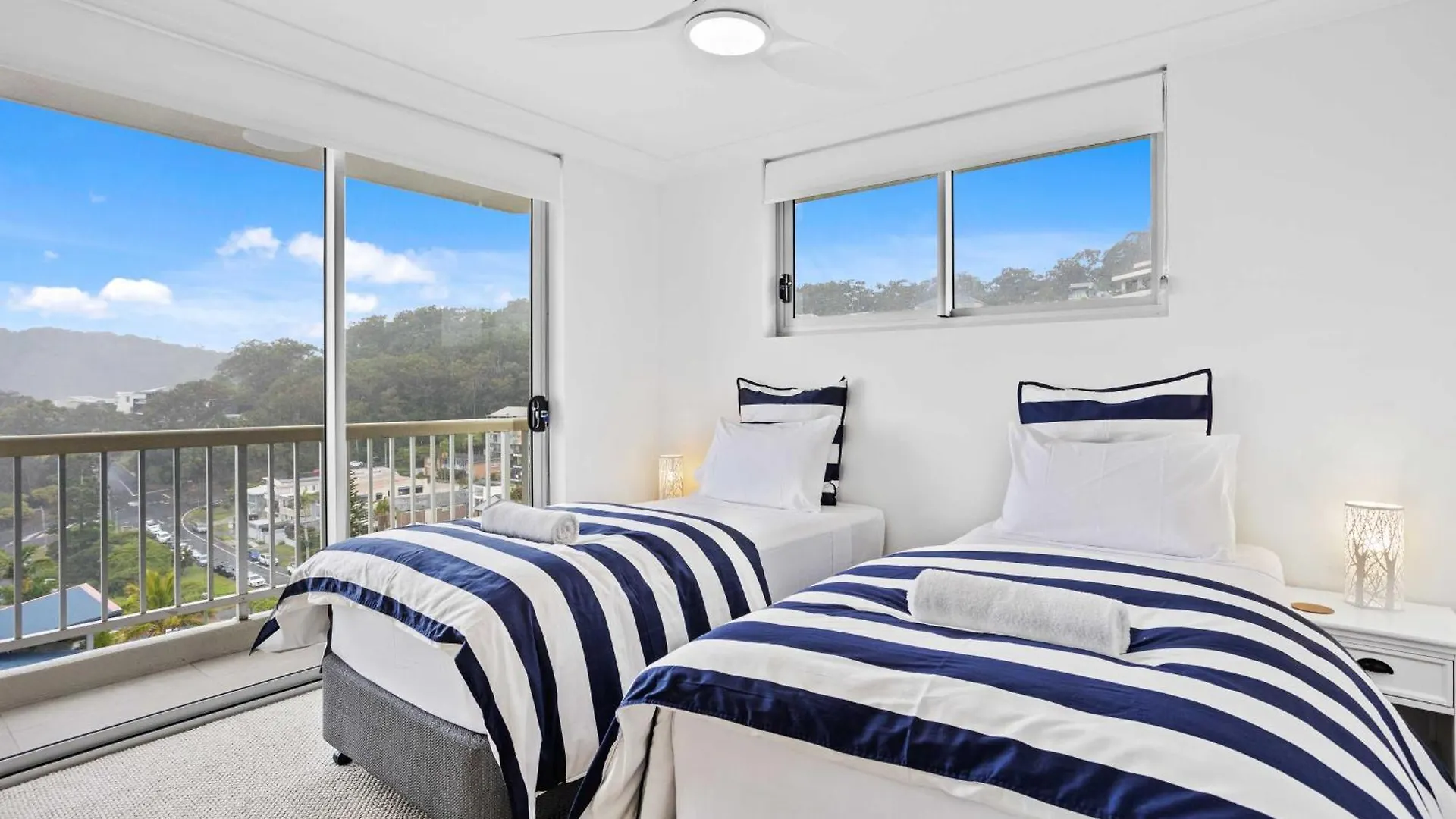 דירה גולד קוסט Expansive Hilltop Ocean Views In Burleigh Heads אוסטרליה