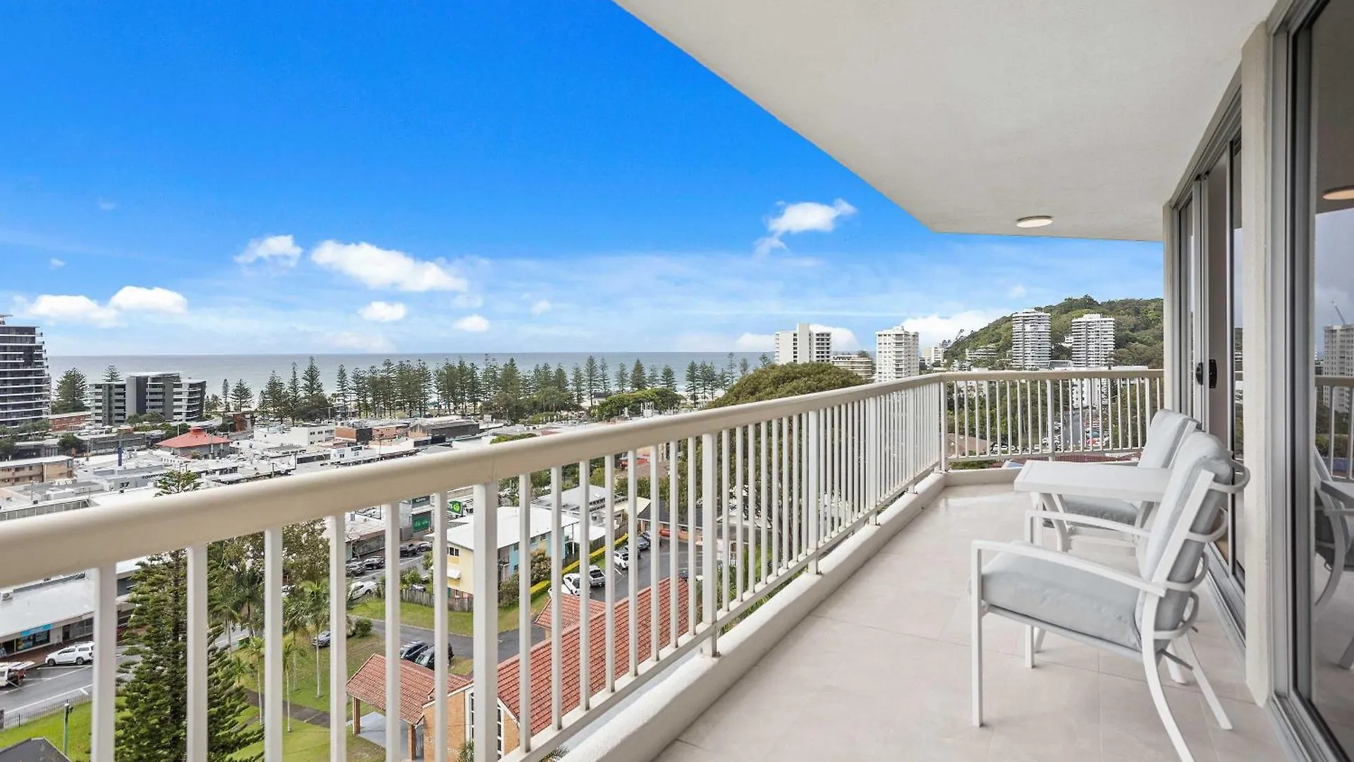 גולד קוסט Expansive Hilltop Ocean Views In Burleigh Heads גולד קוסט